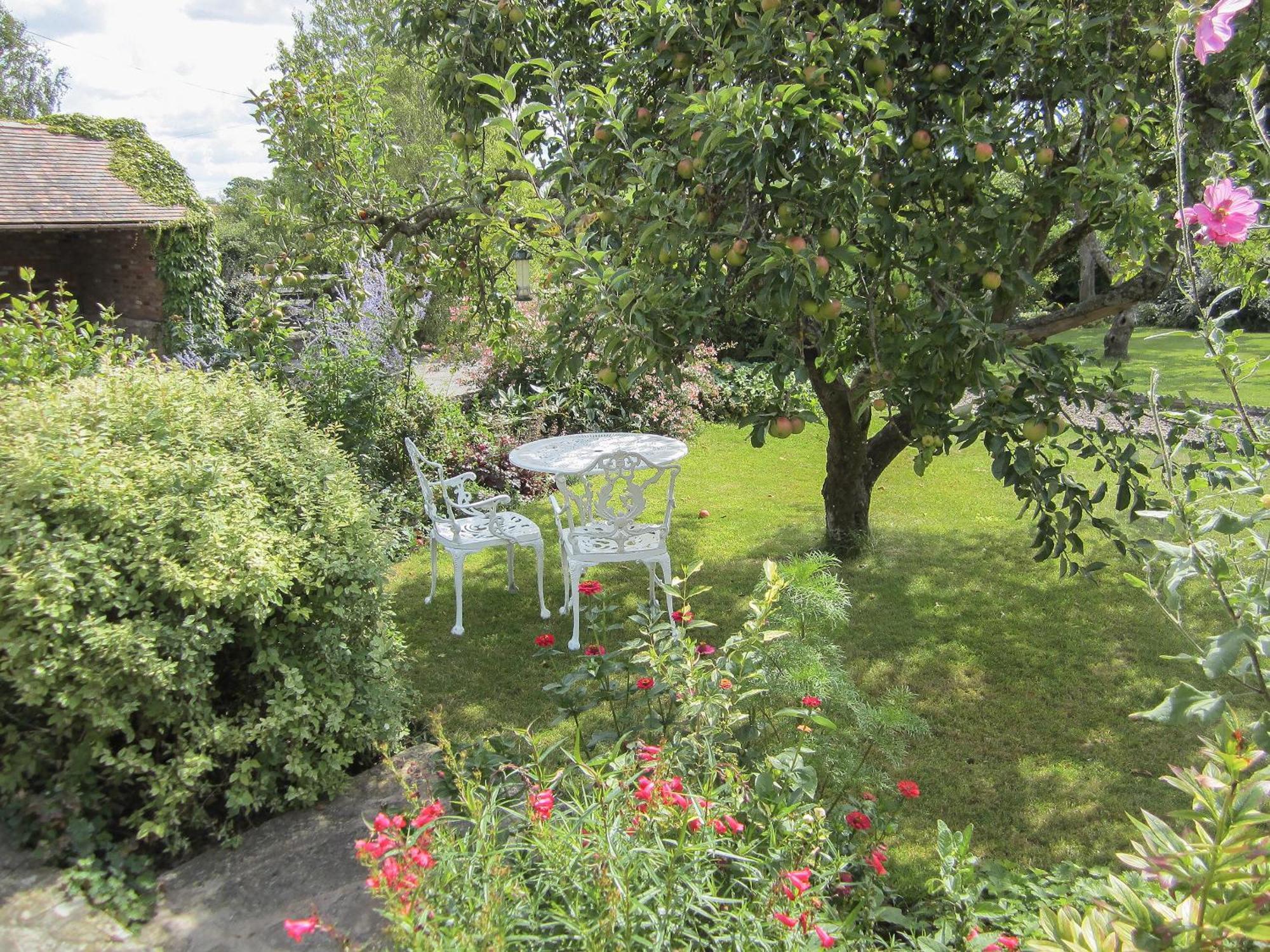 Garden Cottage Hasfield Екстериор снимка